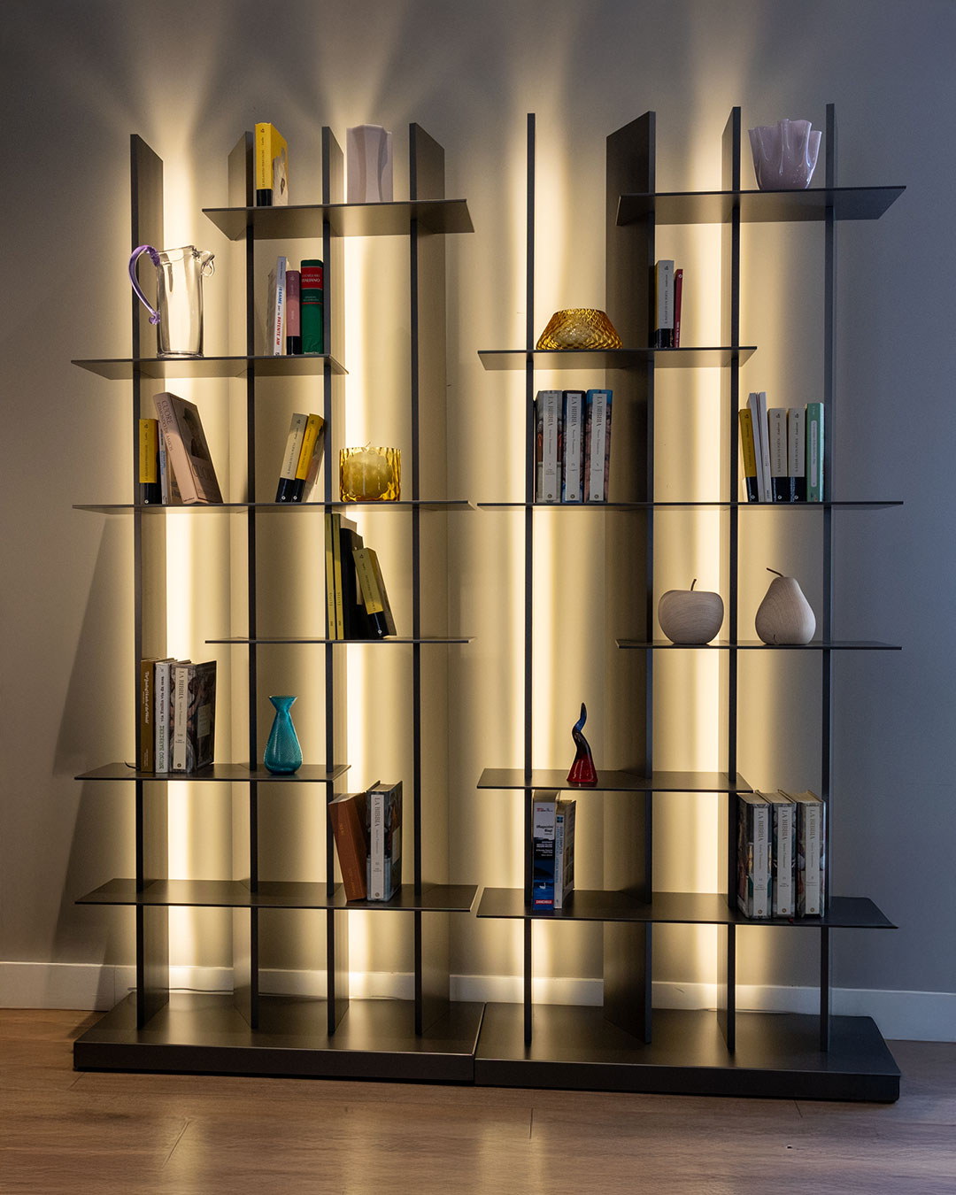 CCLight-Flou model bookcase