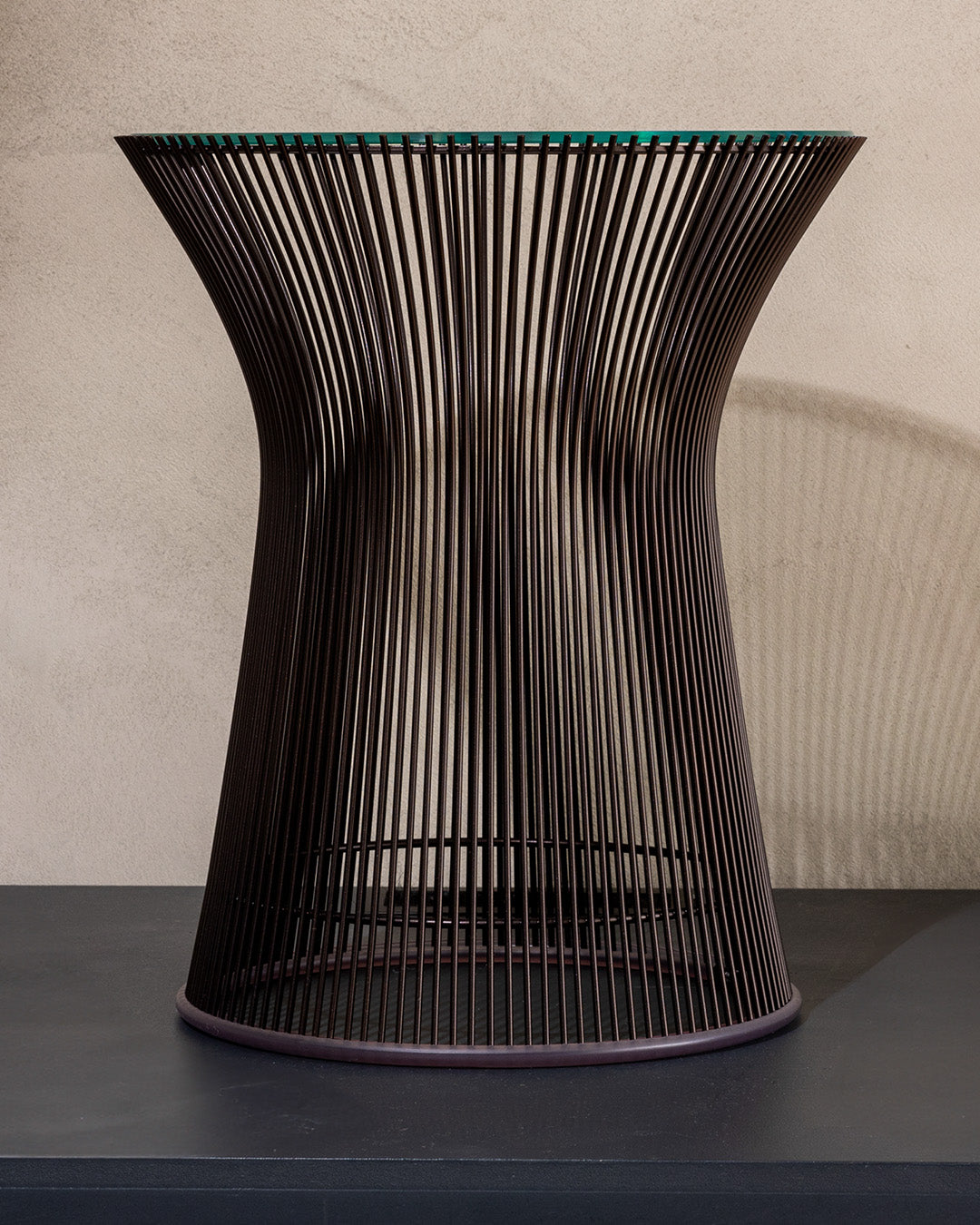 Round metal and glass coffee table, Platner model - Knoll