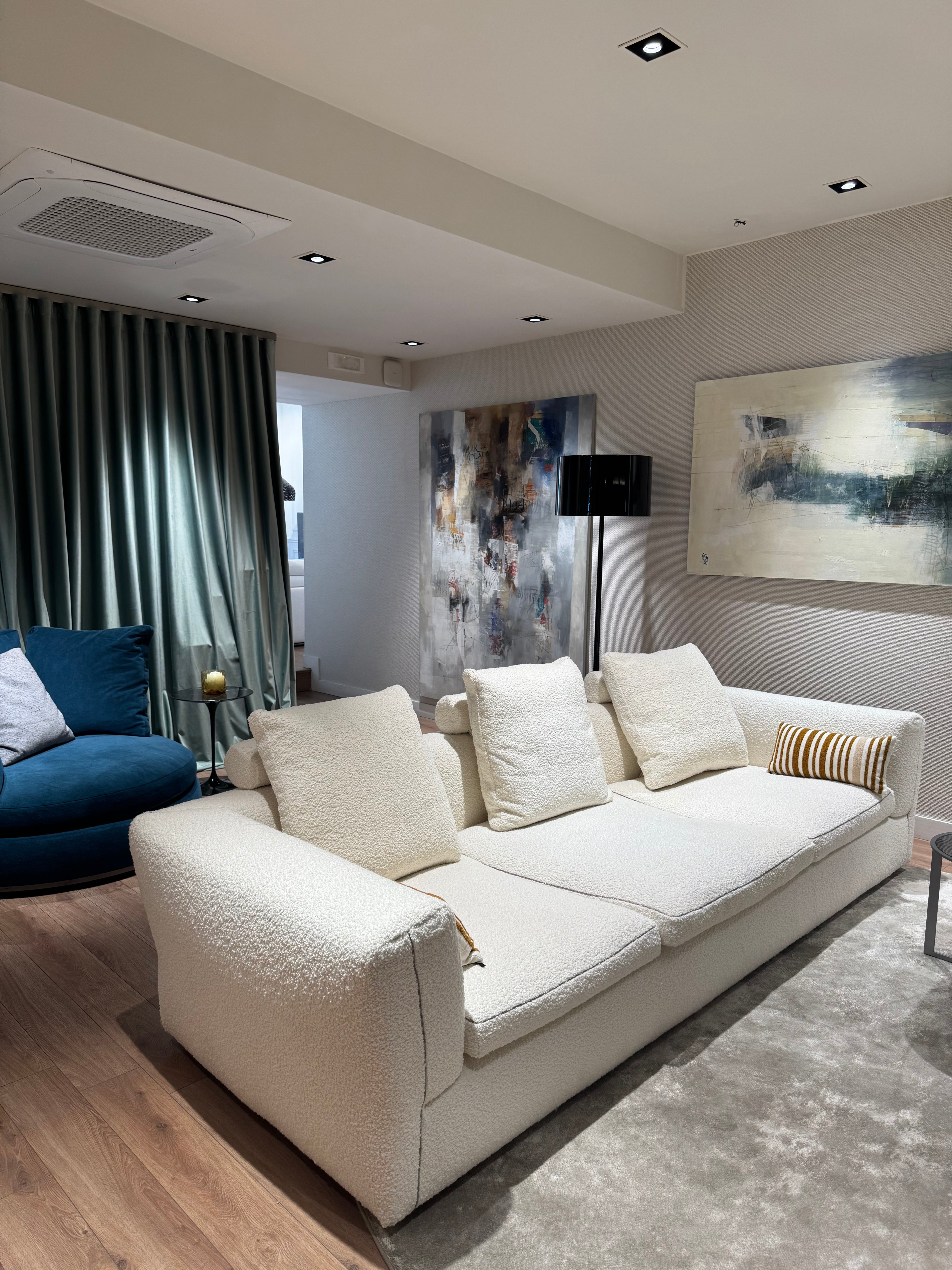 Dress up sofa - Cassina